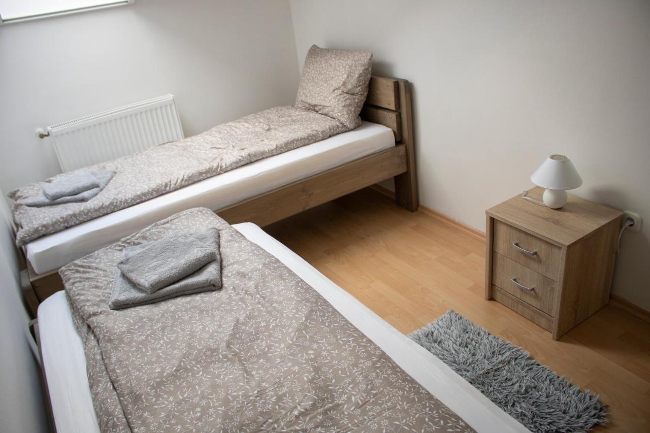SzekszárdCsalogany Apartman公寓 外观 照片