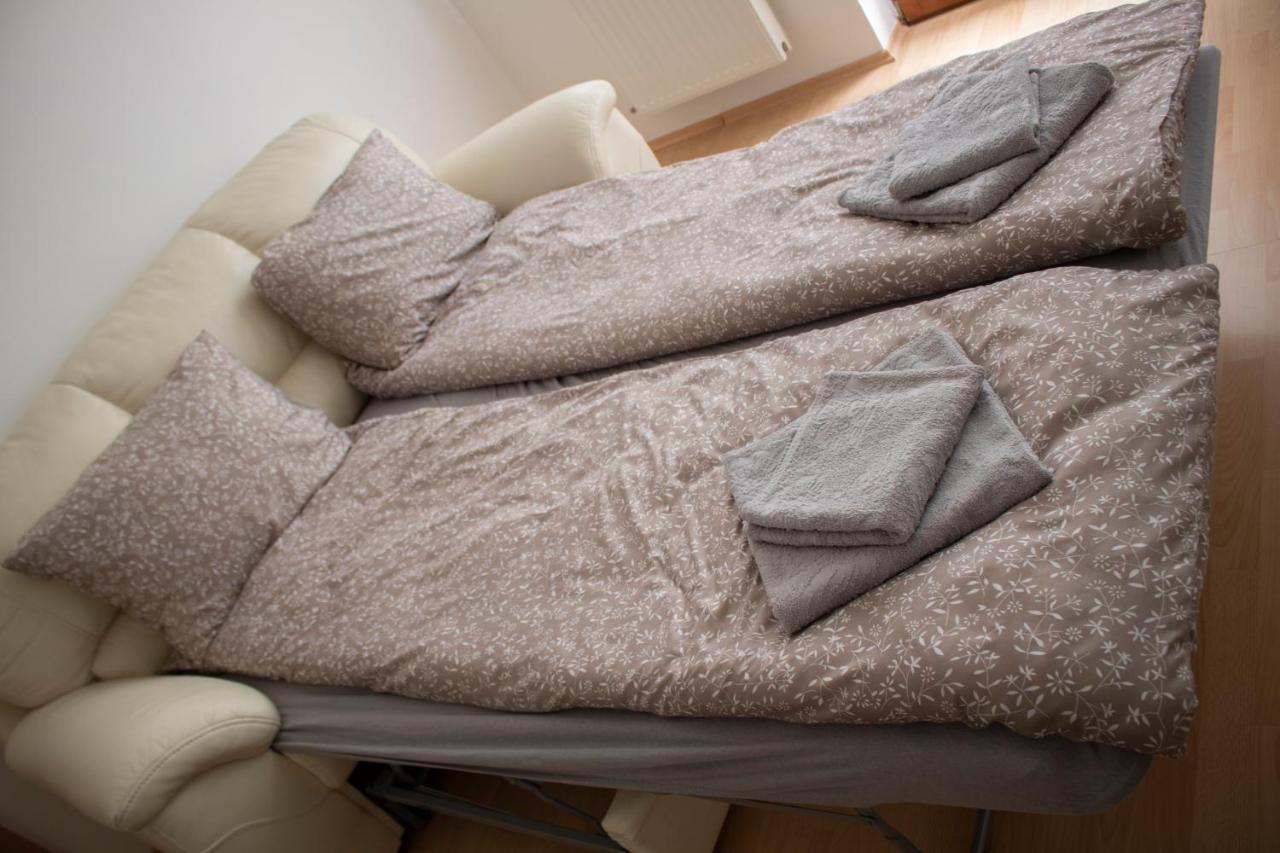 SzekszárdCsalogany Apartman公寓 外观 照片
